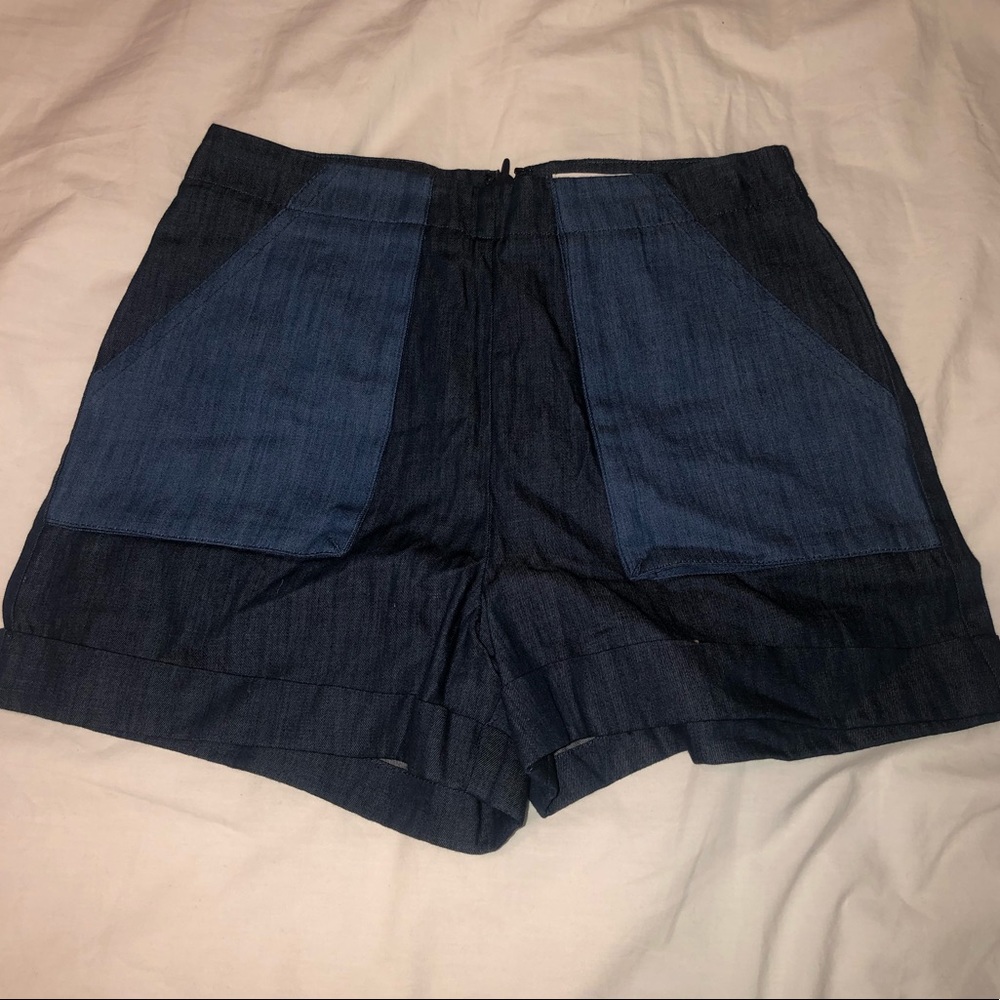 Bcbgeneration Patch Pocket Shorts - image 1
